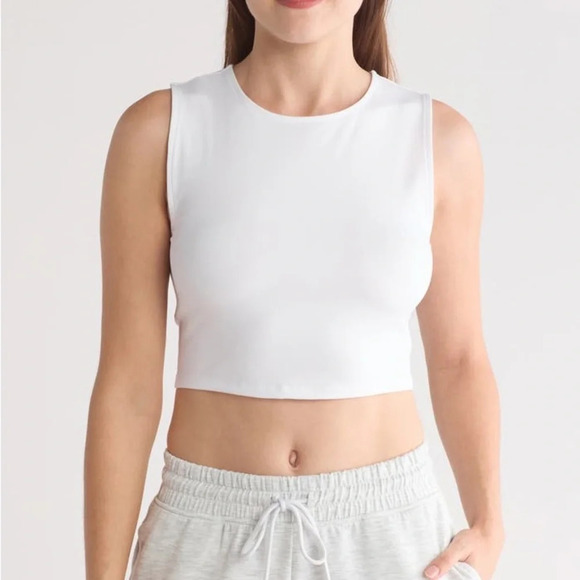 Yogalicious Tops - Yogalicious Pure Cloud Crop Tank Women’s Size Small